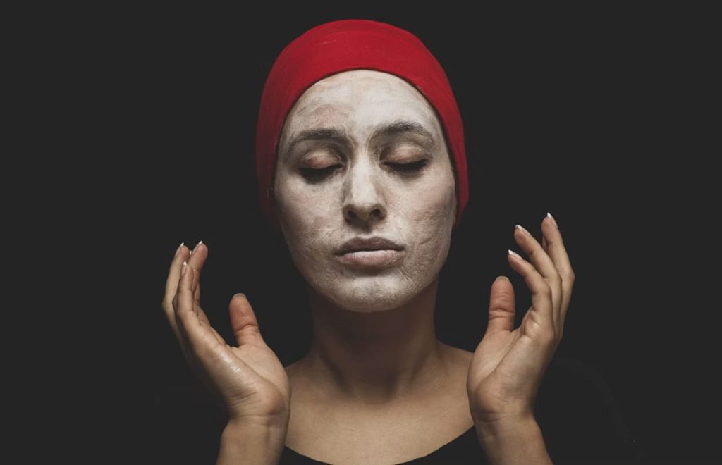 Pourquoi la nuit est le moment clé pour aider la peau à se régénérer